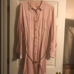 Shirt dress with belt